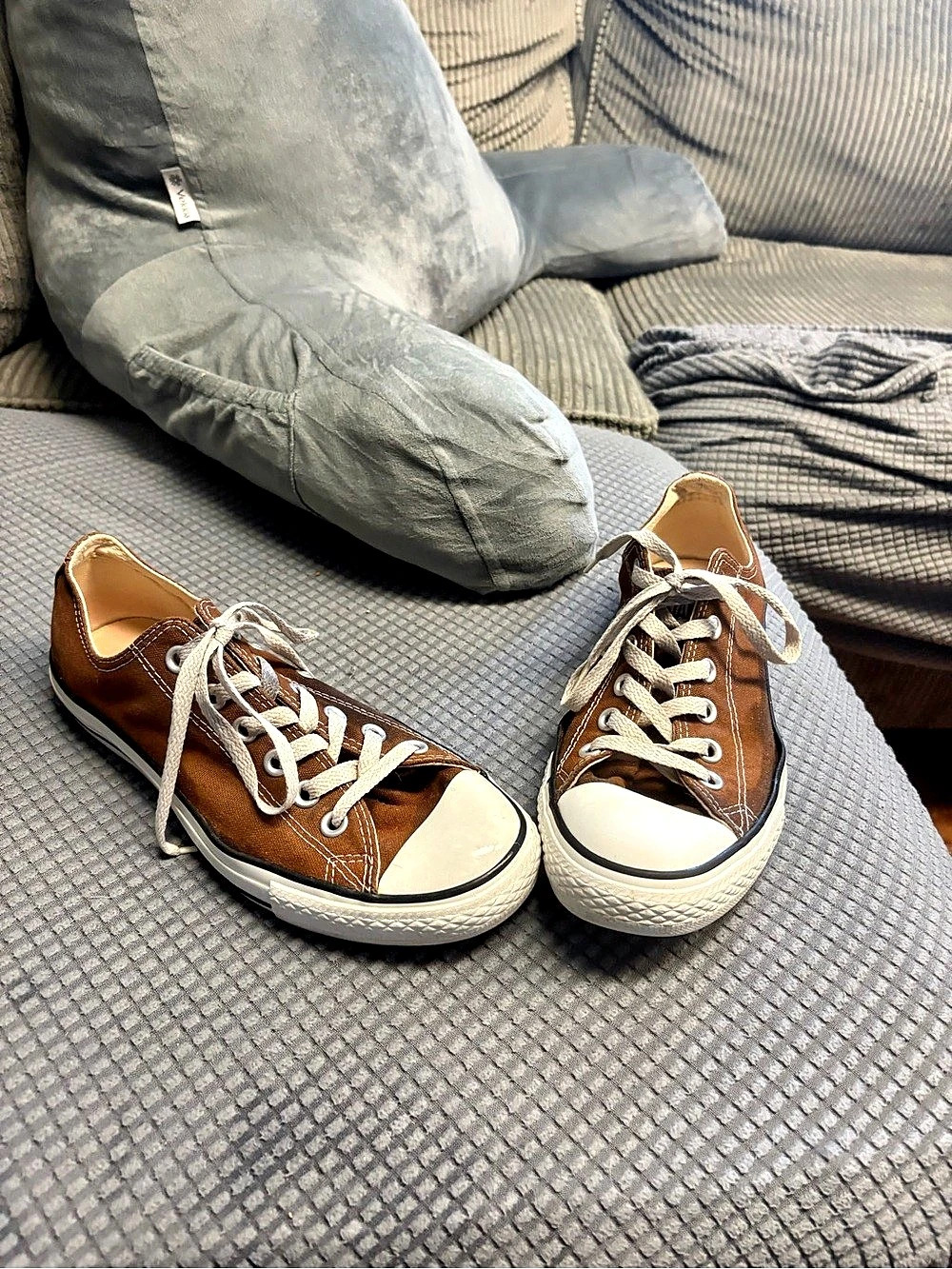 Converse Chuck Taylor All Star Low Top – Chocolate Brown (Men's 6 / Women's 8)